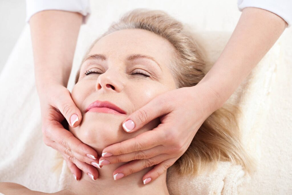 at-home massage dubai face